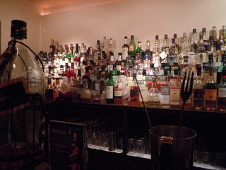 静かに飲める大阪 ミナミのｂａｒ オトナの店１０選 食べログまとめ
