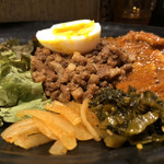 これらを混ぜて食べるのが最高に美味しいです。