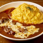とろとろオムカレー(+牛すじ、チーズ) とろとろオムカレー(+牛すじ、チーズ)