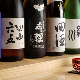 엄선한 일본 술과 제철을 느끼는 일품 요리도 풍부하게 준비