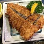 とんかつ・洋食 シイナ - 厚切りヒレかつ