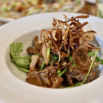 酒とタイ料理 ピッサヌローク - 豚レバーのタイニンニク揚げ（タップトード）