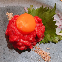 近江うし焼肉 にくTATSU 銀座店 - にくTATSUユッケ 1400円