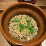 日本料理 潤花 - 舞茸とナメタケの土鍋炊きご飯