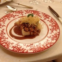 クイーン・アリス 横浜店 - クルミのソース（隠し味にバーベキューソース入り）