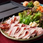 和牛焼肉と本場韓国料理 焼肉市場