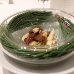 レストラン サンパウ - 茸のソフレイド松の葉松の実松の新芽