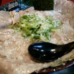 バリバリジョニー - バリとんラーメン　チャーシュー麺