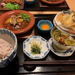 豆富料理と豆乳薬膳火鍋 八かく庵 大阪マルビル店 - 