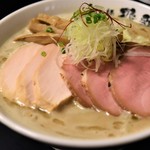 らぁ麺 飛鶏 - 鶏白湯そば(チャーシュー増し)