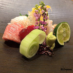 丸新 - 喜知次の湯霜造り､鮃､本鮪ﾄﾛ