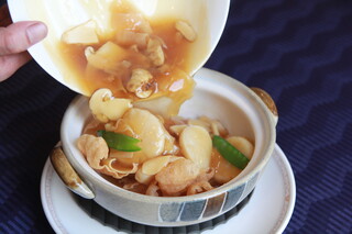Akasaka Shisen Hanten - ホタテ貝柱と松茸のおこげ
