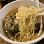 鶏の穴 - チンジャオ麺リフトアップ！！