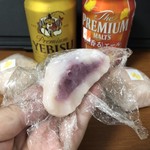 Shiratama Purasu - 《赤ワイン大福》150円、ビールのお供に♫