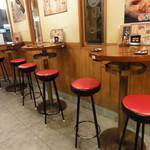 唐揚げ専門店　ホットヤ - テーブル席