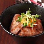 Dining&Bar Lucille - ローストビーフ丼