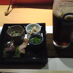 浜町 - お通し＆生ビール(ハーフ＆ハーフ)