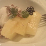 RRR　bistro  - パイナップルとアイス