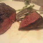 RRR　bistro  - エゾ鹿　切ったところ