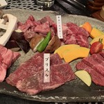 精肉卸問屋直営 備長炭火焼肉 和牛屋 - 