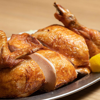 定番居酒屋メニューも豊富！「鶏の半身揚げ」は絶対的おすすめ！