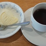 手取本町 くじら - 食後のコーヒー・バニラアイス