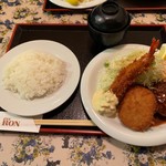 グリル ロン 阪急三番街店 - 