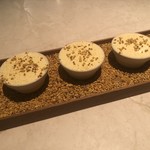 Geranium - Ice Cream from Beeswax & Pollen  　with Grilled Rhubarb & Blueberries