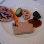 ル・ポレン - 地鶏白レバーのムース　クリーミーで濃厚・・・