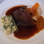 ル・ポレン - 霧島豚肩ロース肉のポルトワイン蒸し　カシスソース