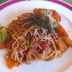 カンパニョーラ - トマトソース（中太麺）