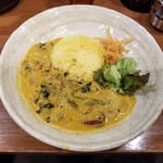 SPICY CURRY 魯珈 - ベンガル風アサリとほうれん草のカレー