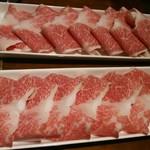 Shabushabu Hayashi - 宮崎牛 『霜降り牛しゃぶ  三才』  2680円 (税別) ×2人前  〈他、小鉢二品（お通し）・野菜七品盛り・熟成鶏のナンコツつみれ・お食事（ご飯 又は きしめん）・アイスクリーム〉