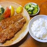 とんかつ かつせい