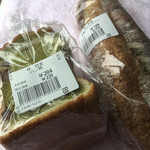 スリジエ - 抹茶パンと紫麦フランスパン