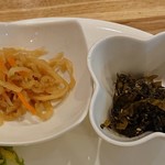 オハナキッチン - OHANA KITCHEN ＠船堀 ランチ しょうが焼き に添えられる切干大根煮と高菜炒め