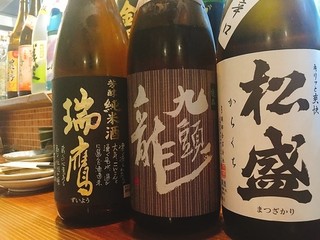 Yakitori Nijitora Sakaba - 月替わり日本酒