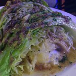 ワイン食堂 イナセヤ キッチン - 焼きキャベツ アンチョビソース