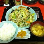 平家 - 肉野菜定食