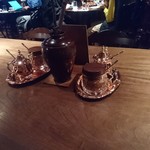 皇琲亭 - 内観(テーブル)