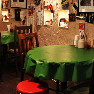 The Italian-style interior is an osteria (Izakaya (Japanese-style bar)) where adults can feel innocent!