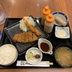 Katsunoya - 大海老ロースかつ定食1680円税別。