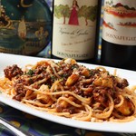 カーザ ドルチェ カーザ - 牛肉とアーモンド栗のラグーソース