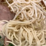 丸金ラーメン - 細麺に細もやし