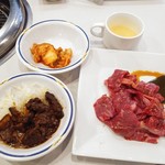 Yakiniku Juujuu Karubi - ランチ