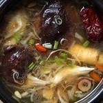 Natsume An - 一番人気薬膳鶏スープ