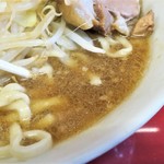 ラーメン二郎 - スープ
