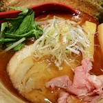 焼きあご塩らー麺 たかはし 新宿本店 - 