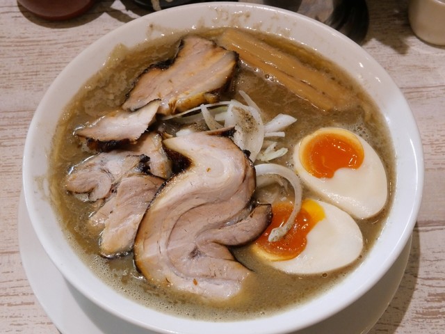 閉店 麺ガレージ 肉ヲ見ル 三軒茶屋 ラーメン 食べログ