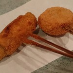 串アン - オクラの串揚げと、芋っぽい何かの串揚げ(笑)